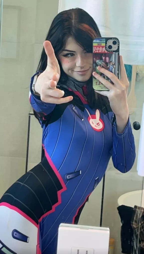 D.Va Overwatch by me <3 posted by zacatonspinder90