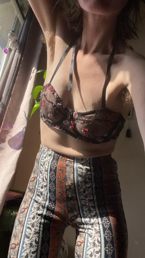 Hairy armpits are my favorite accessory by SpitInMyMouth420_