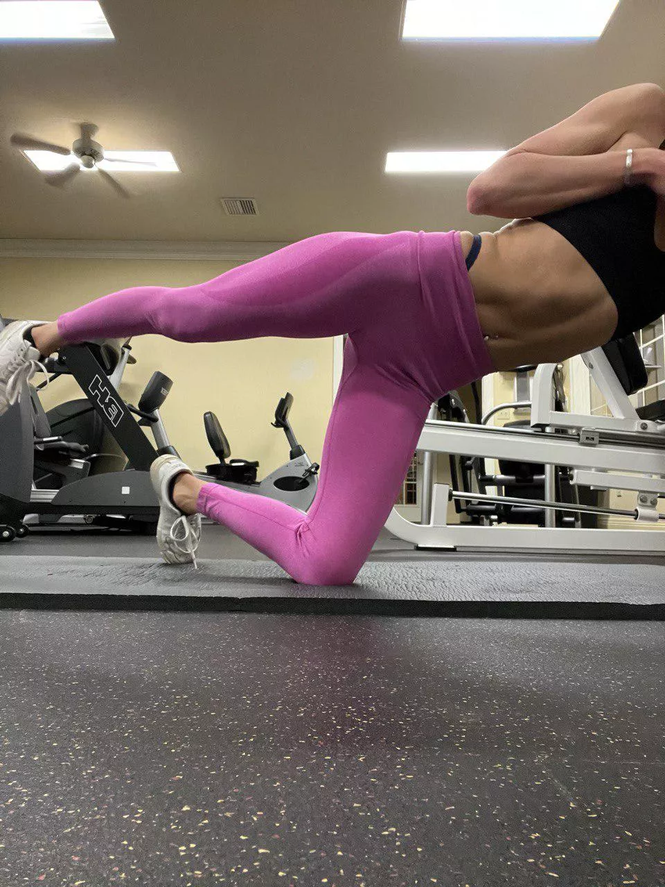 I think flat is still incredibly sexy (f) posted by milf_jennaxoxo