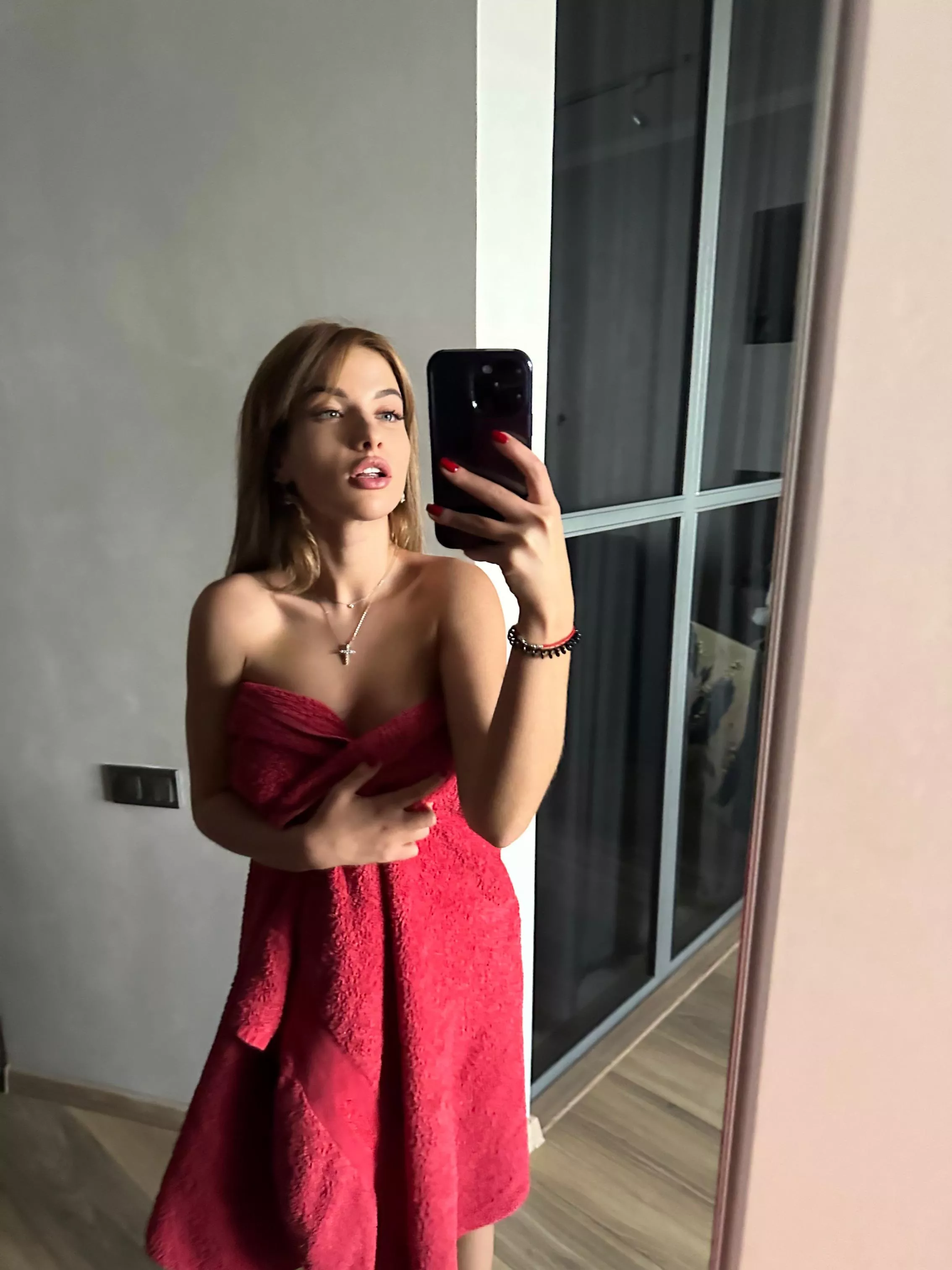 If you're ready to kiss me everywhere I'm throwing in the towel. posted by hasastdankickma