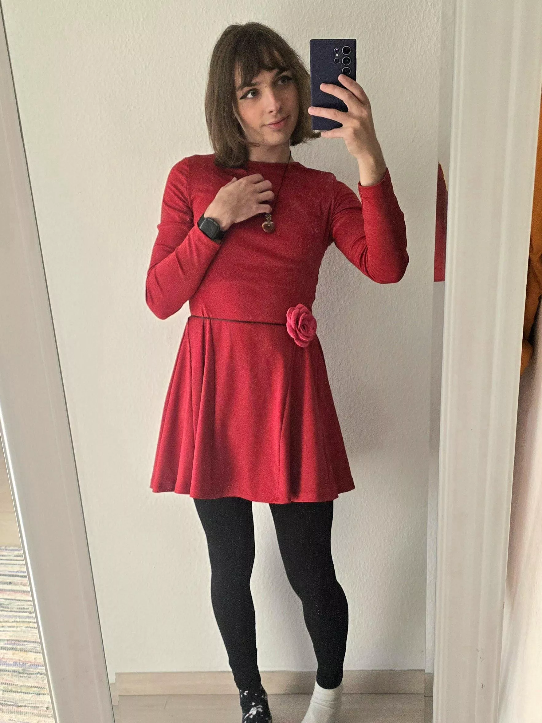 I'm a little rose 🌹 :3 posted by Donut_Creamfilled