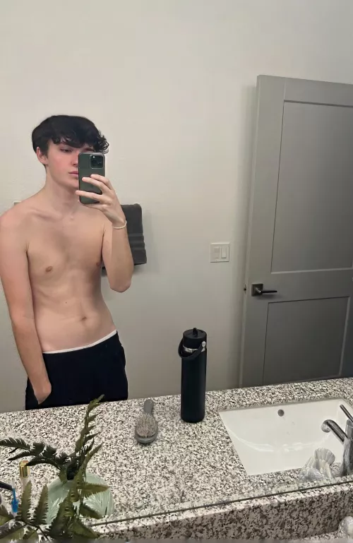 in need of a boyfriend 🥺 by bbyriven