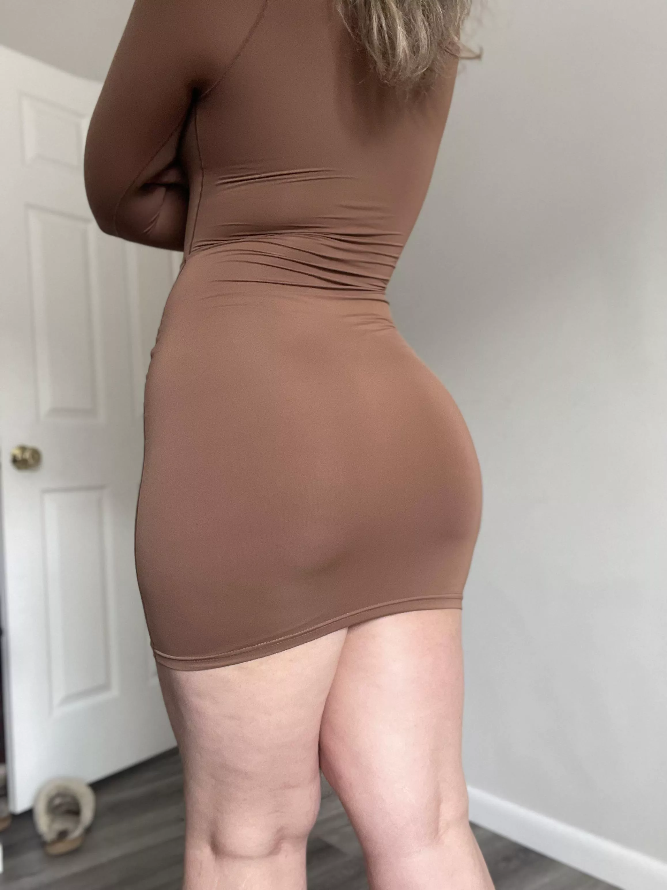 It’s almost too tight  posted by peachybooty6