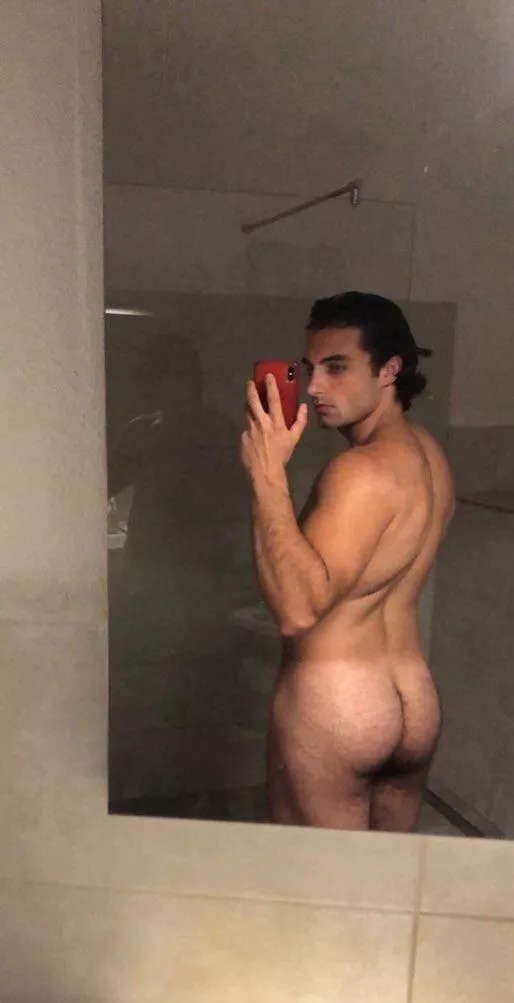 Lick all of my ass baby  posted by HardHors3