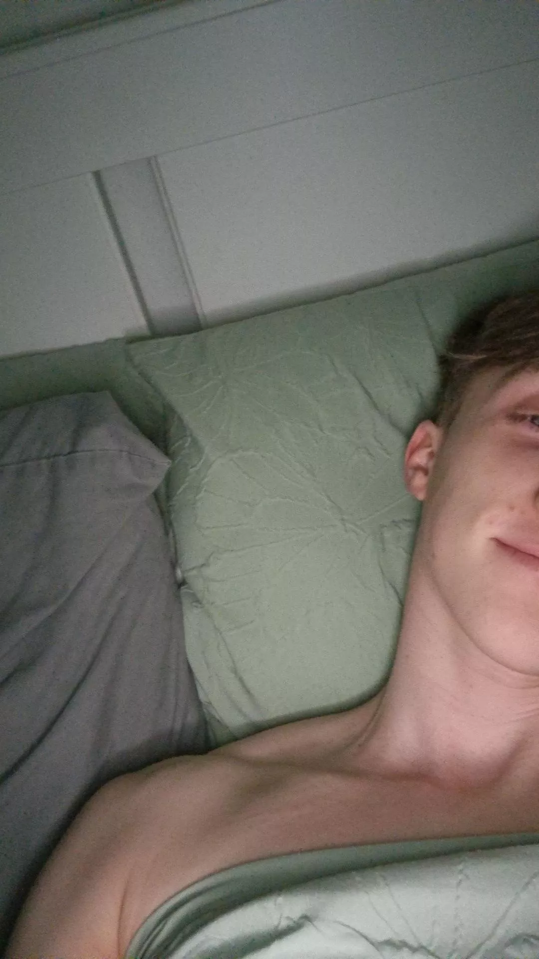 M22 UK Straight guy here bored af wondering if any gay bottoms wanna be friends and get to know each other hmu if you're my age or younger. posted by FormerClimate9266
