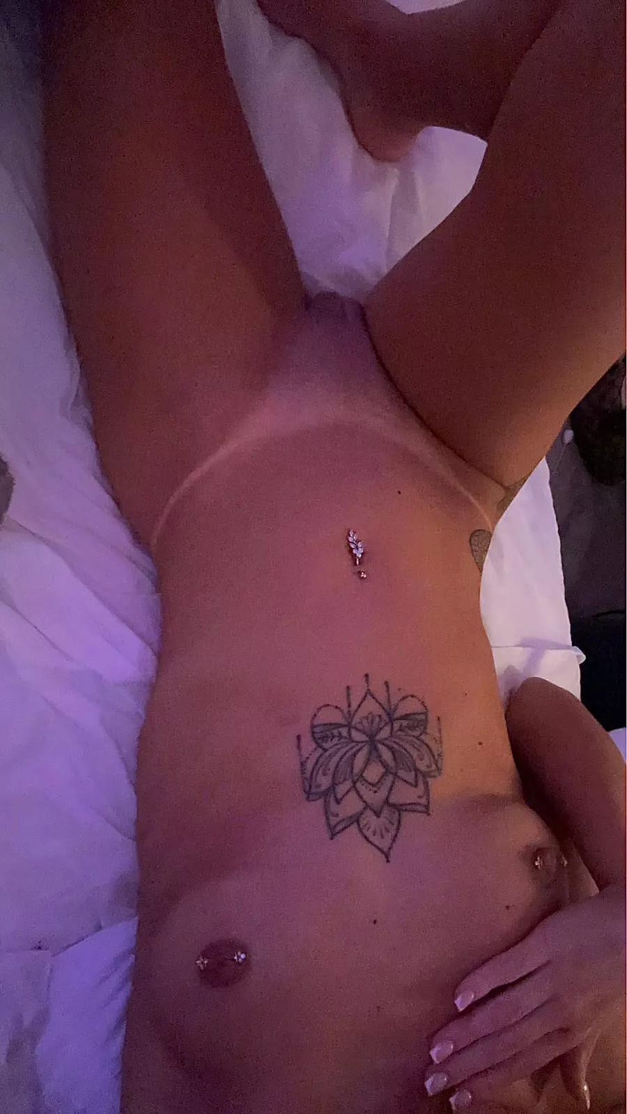 need someone to throw me around :) posted by Golden_Girla