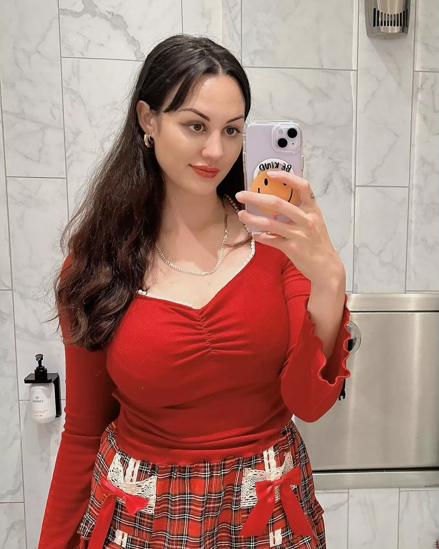 Selfie busty posted by maxxxisss69