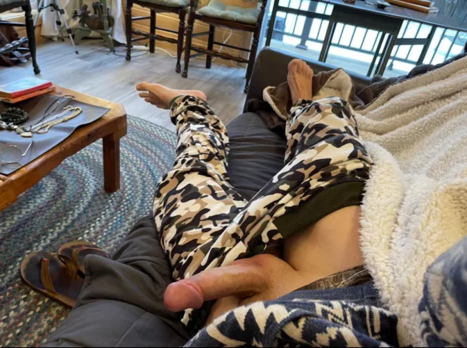 Someone in my friend group found out that I have this profile. Now they know I’m hung AF. Not sure how I feel about this 🥴 by Kurmathephoenix