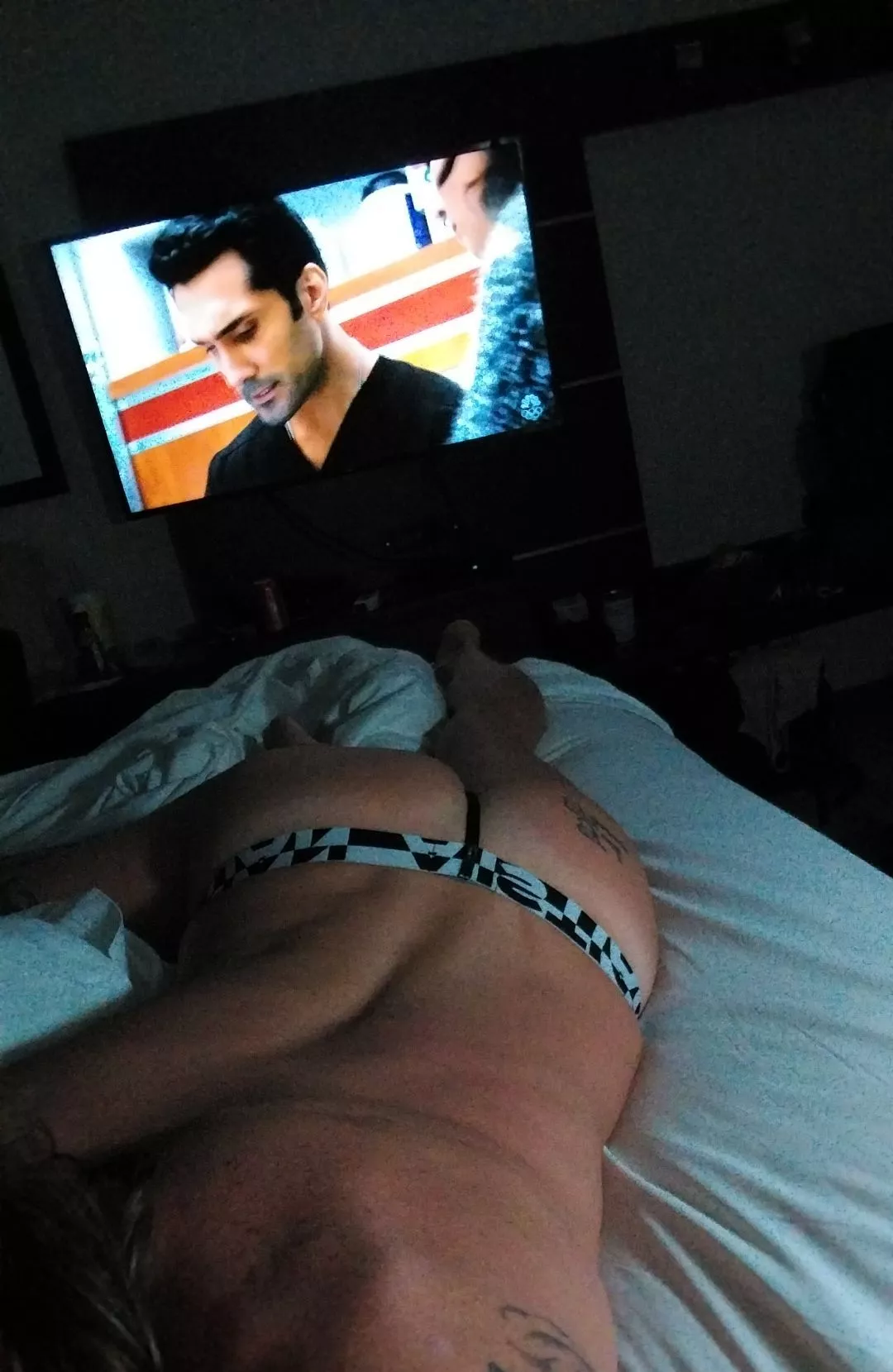 Standard evening wear. posted by Late-Land1524