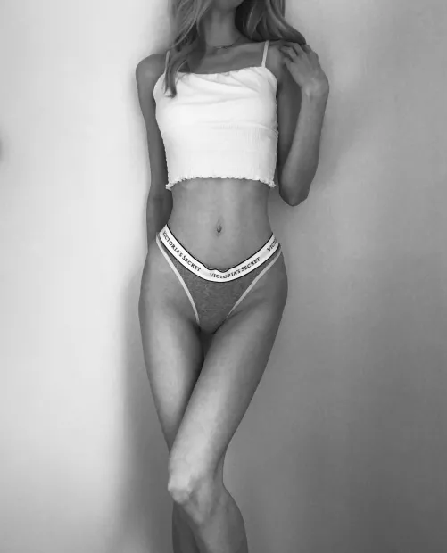 Tall and skinny 💕 by SexyLinnea