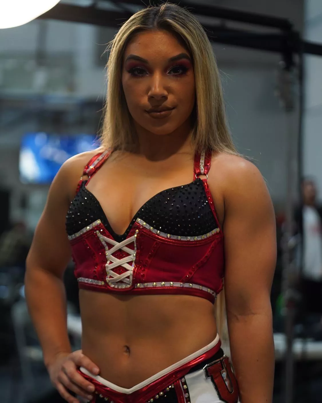 Thea Hail posted by CuentaDeThrowaway6