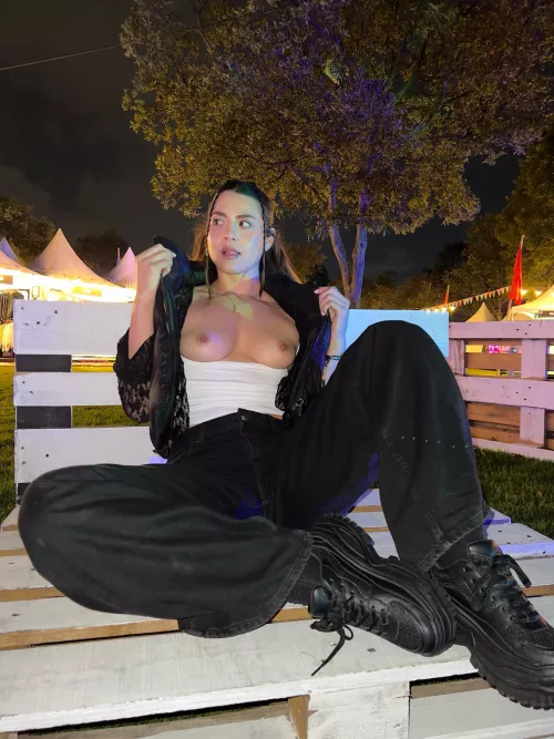 Your festival girl  by Fruity_pebble_s