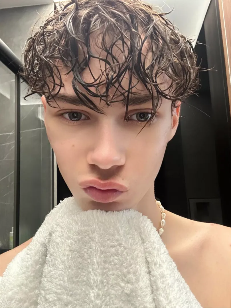 (19yosurferboy) Would you like to come your load on my adorable face? by SpicySisterxo_