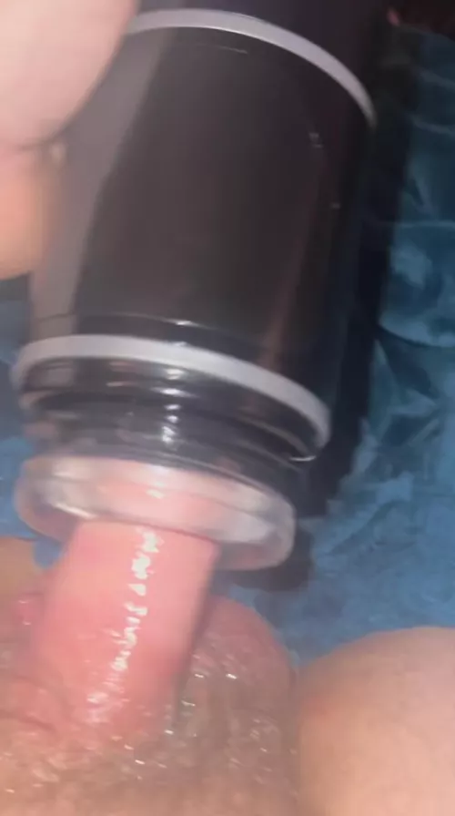 26[m4m] bud for verbal bro, home alone, flat tire and it’s raining all day, auto stroke fun 26 yo white male bro, girl is gone, roomie is working I’m stranded with a flat tire and it’s raining all day, looking for verbal bro willing to by BeautifulBlueGeek