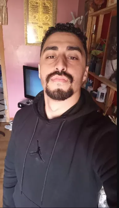 29M Arab. I hope everyone is having a lovey day! posted by SubSahranCamelRider