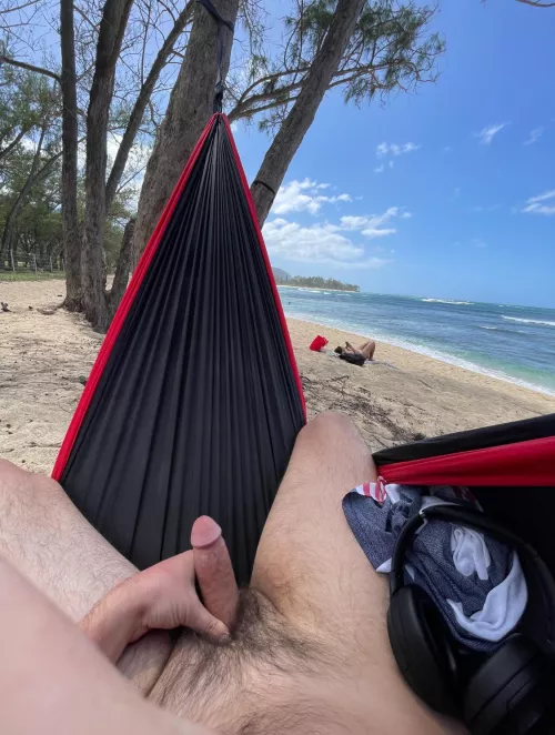 Beach boners by sunburn_sometimes