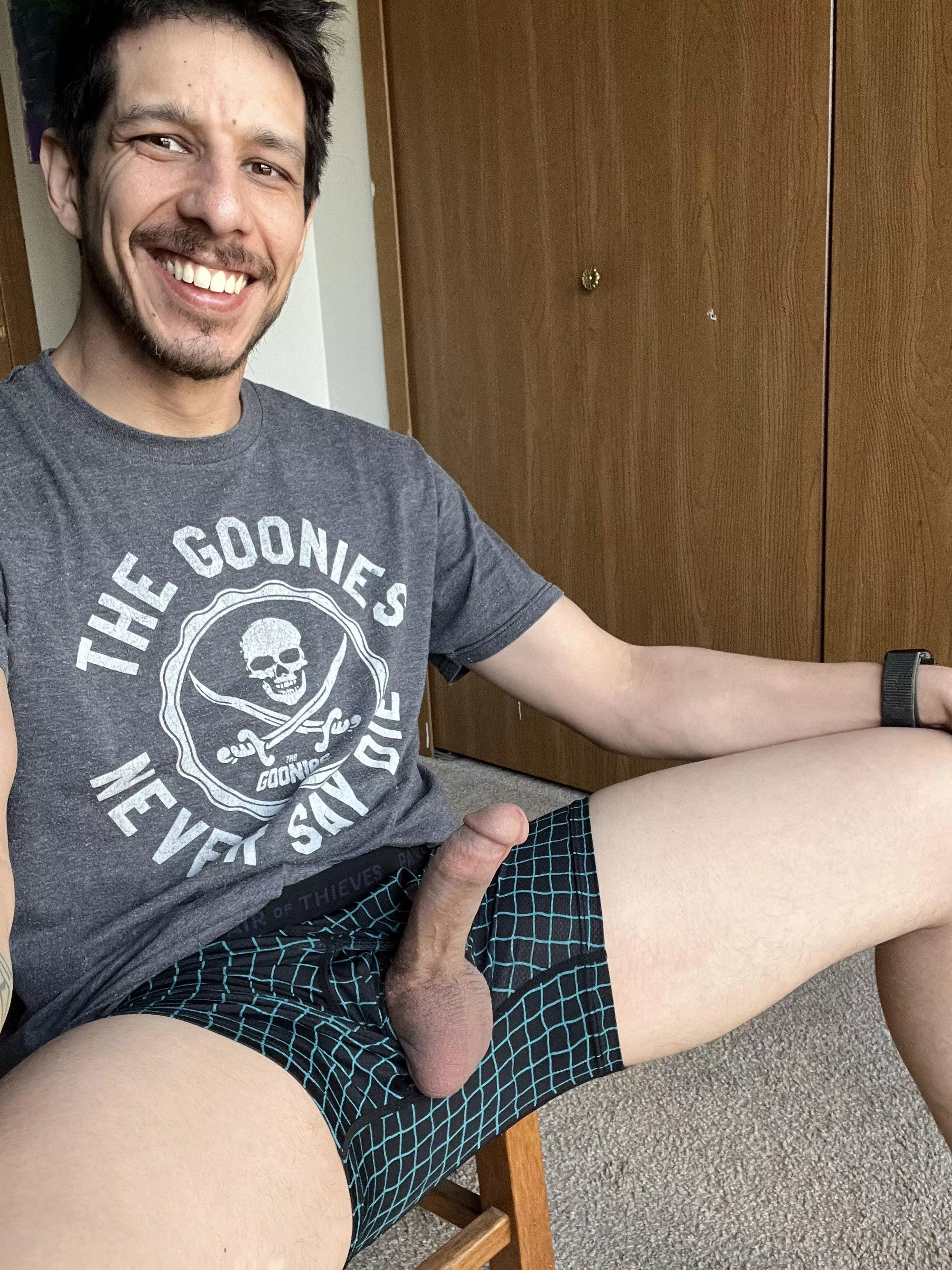 Big cock and big smiles 😈😊 posted by Stable_Wood88