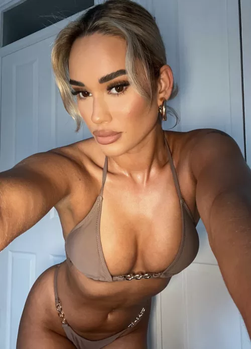 Curved perfectly for you to enjoy by WorldlinessOk7796