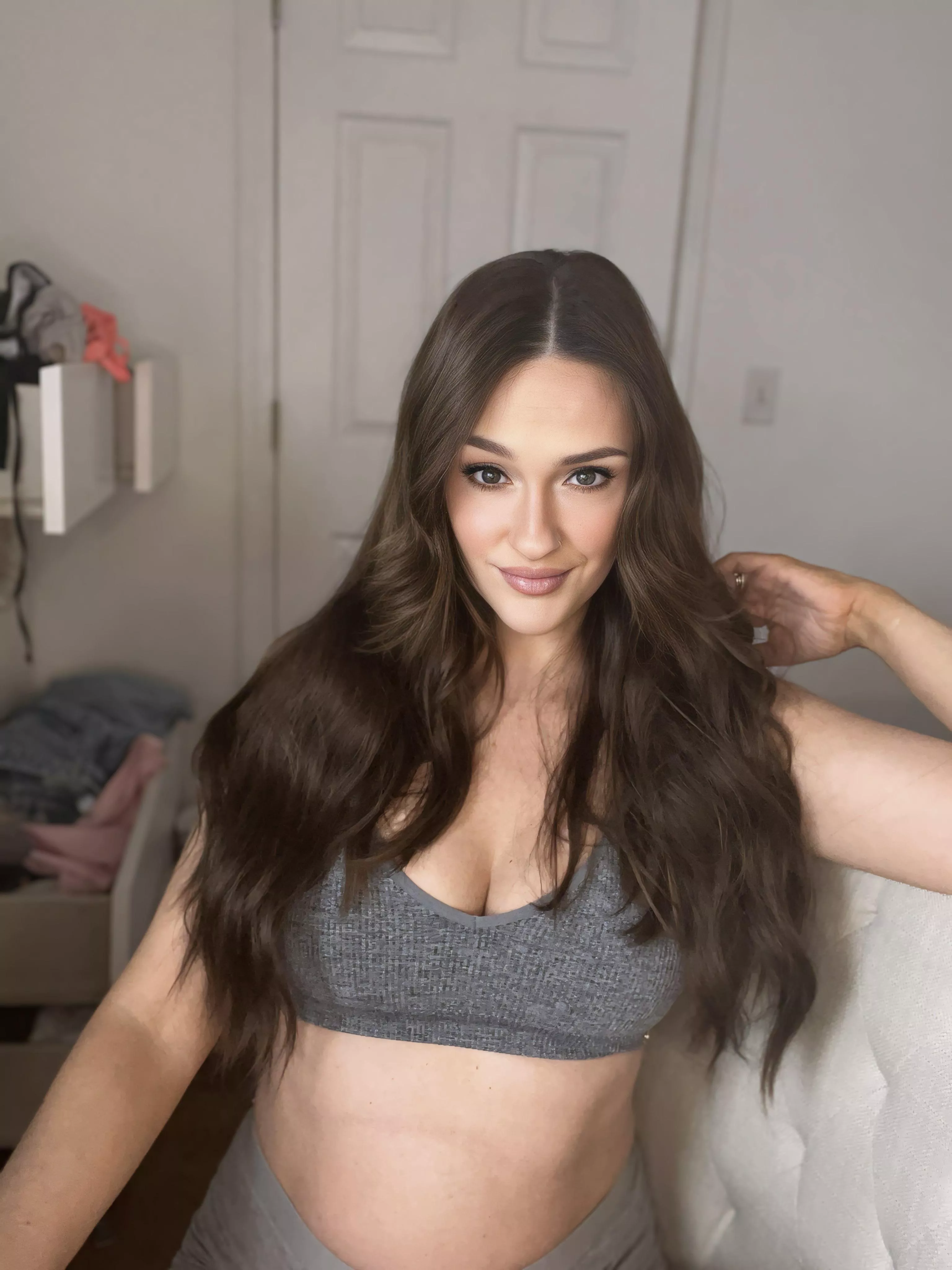 gym paid off, i have a sexy ribcage after 2 kids posted by misskassandramae