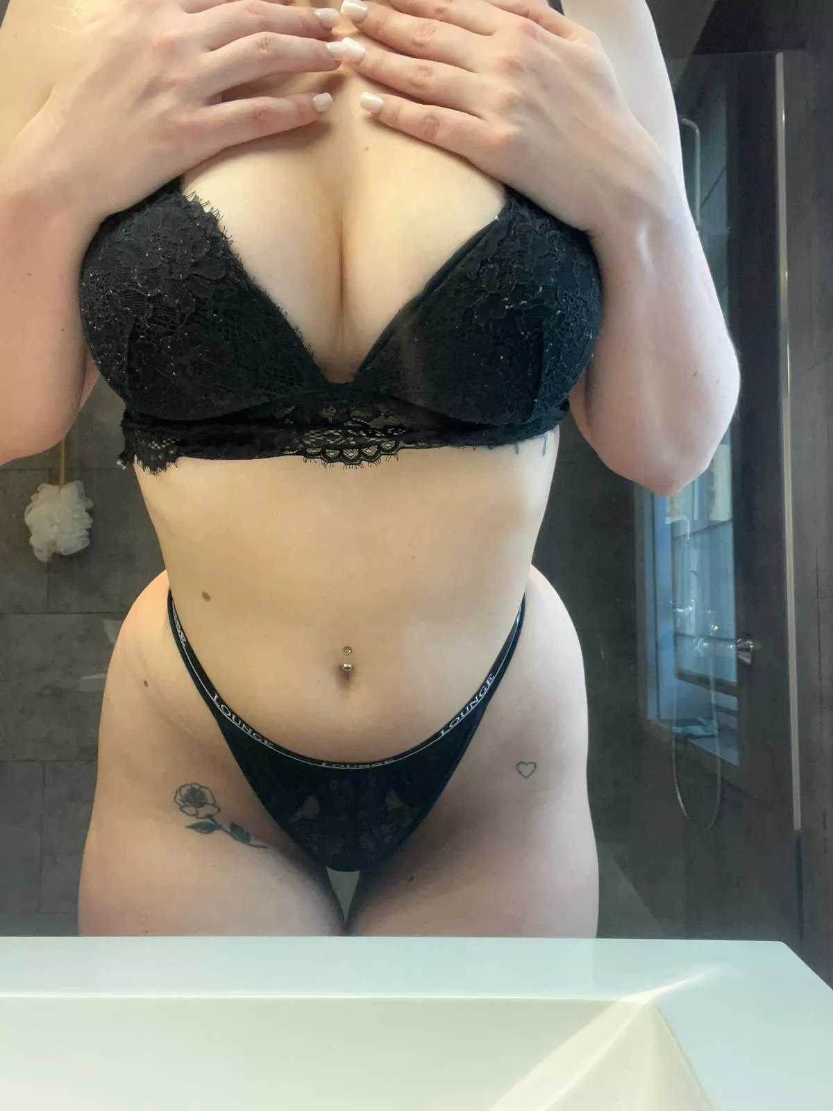 Hai posted by Lusty-Lotus