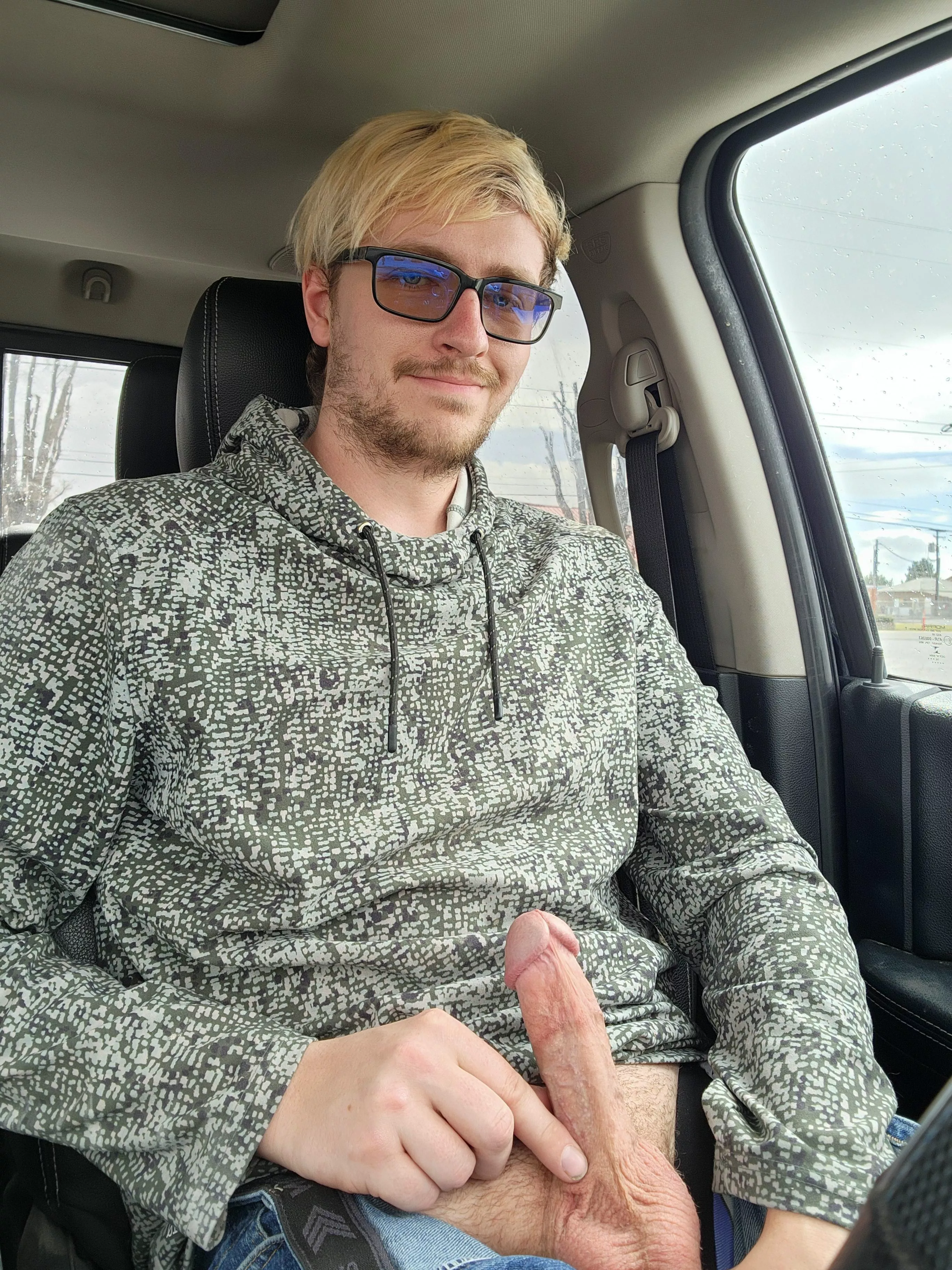 Having a good time before heading home from work posted by dudewearingundies