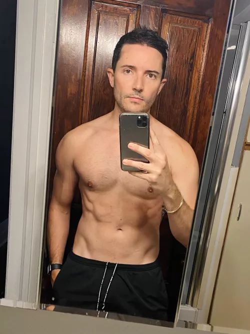 Hello :) by rdshi1031