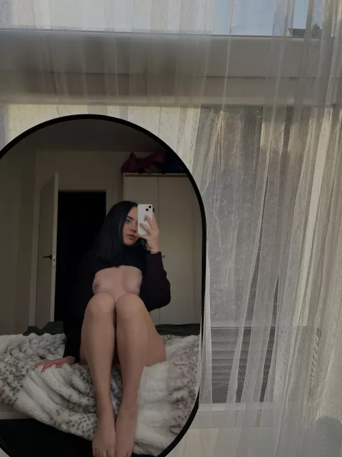 How would you convince me to open my legs (f)or you tonight? by Raevn__