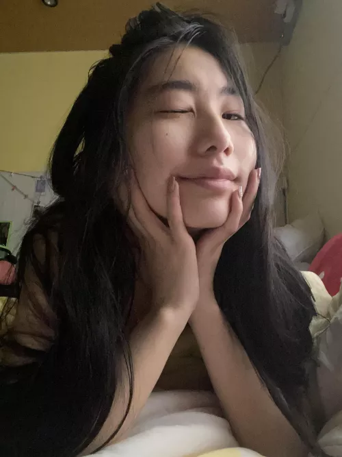 I enjoy sharing my natural Morning Selfies with you guys by lycheecheebb