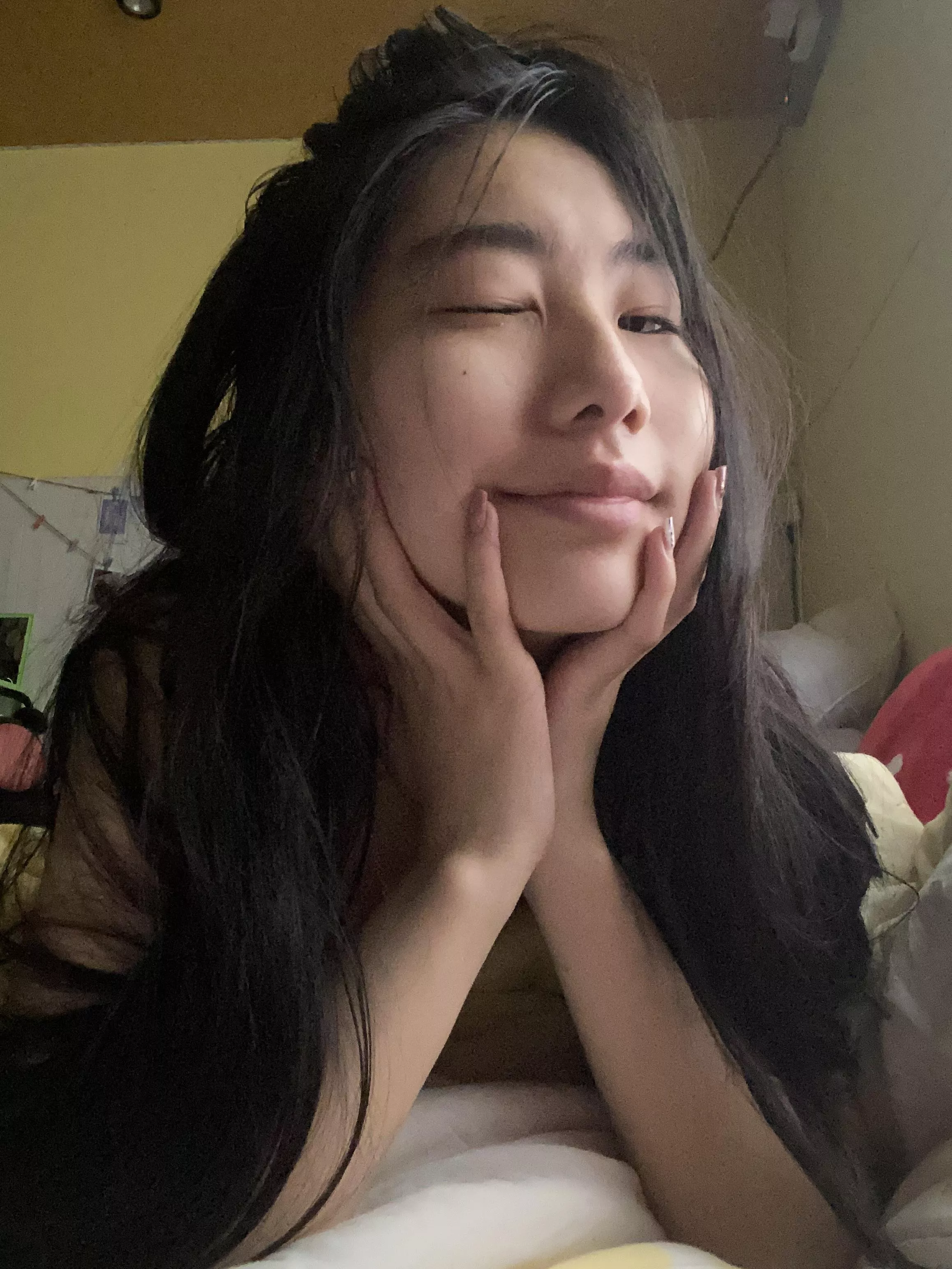 I enjoy sharing my natural Morning Selfies with you guys posted by lycheecheebb