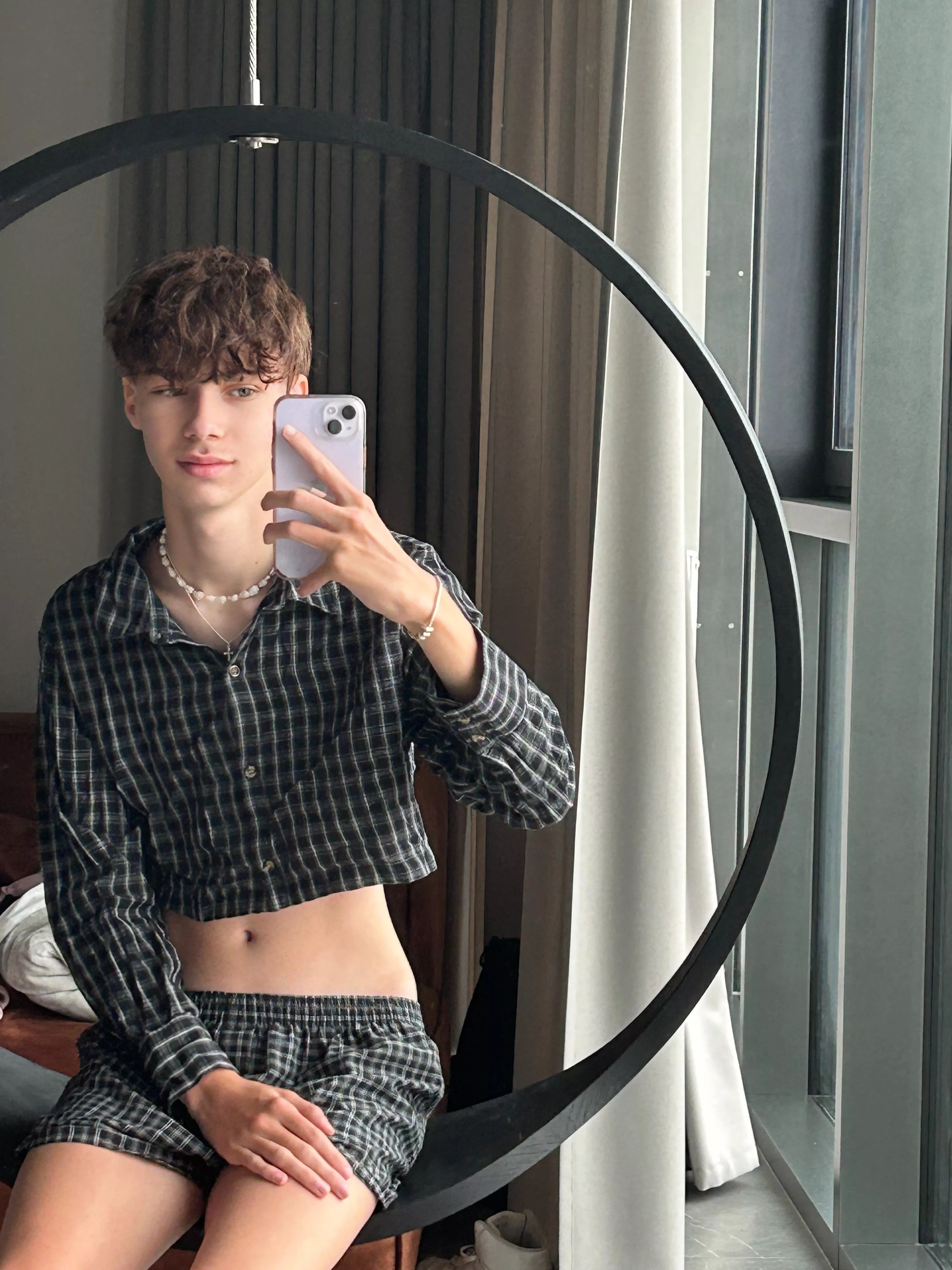 I think I'd make a cute femboy. posted by SpicySisterxo_