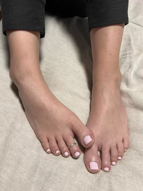 Isn’t it exciting to know the MILF Nextdoor loves her toes sucked!? by SweetMilfFeet
