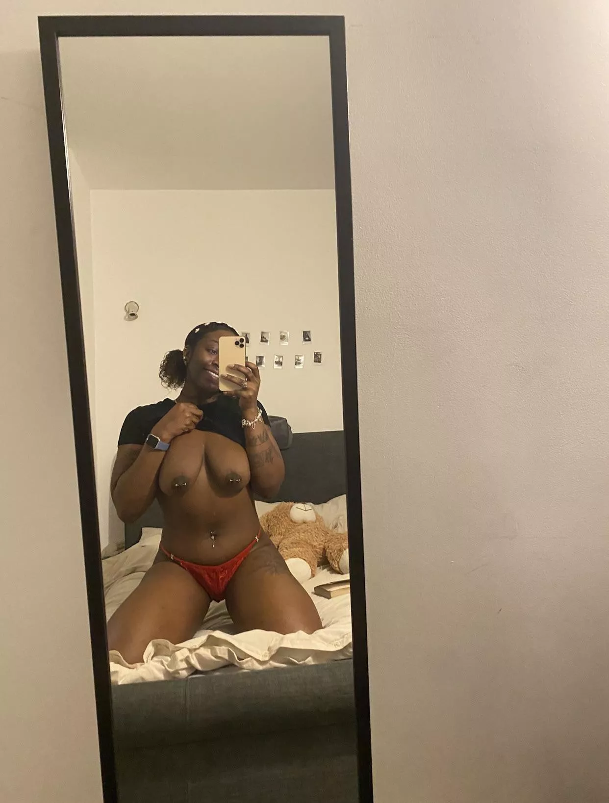 Join me for a cuddle before bed 😋🫶🏾 posted by BlueeAngel99