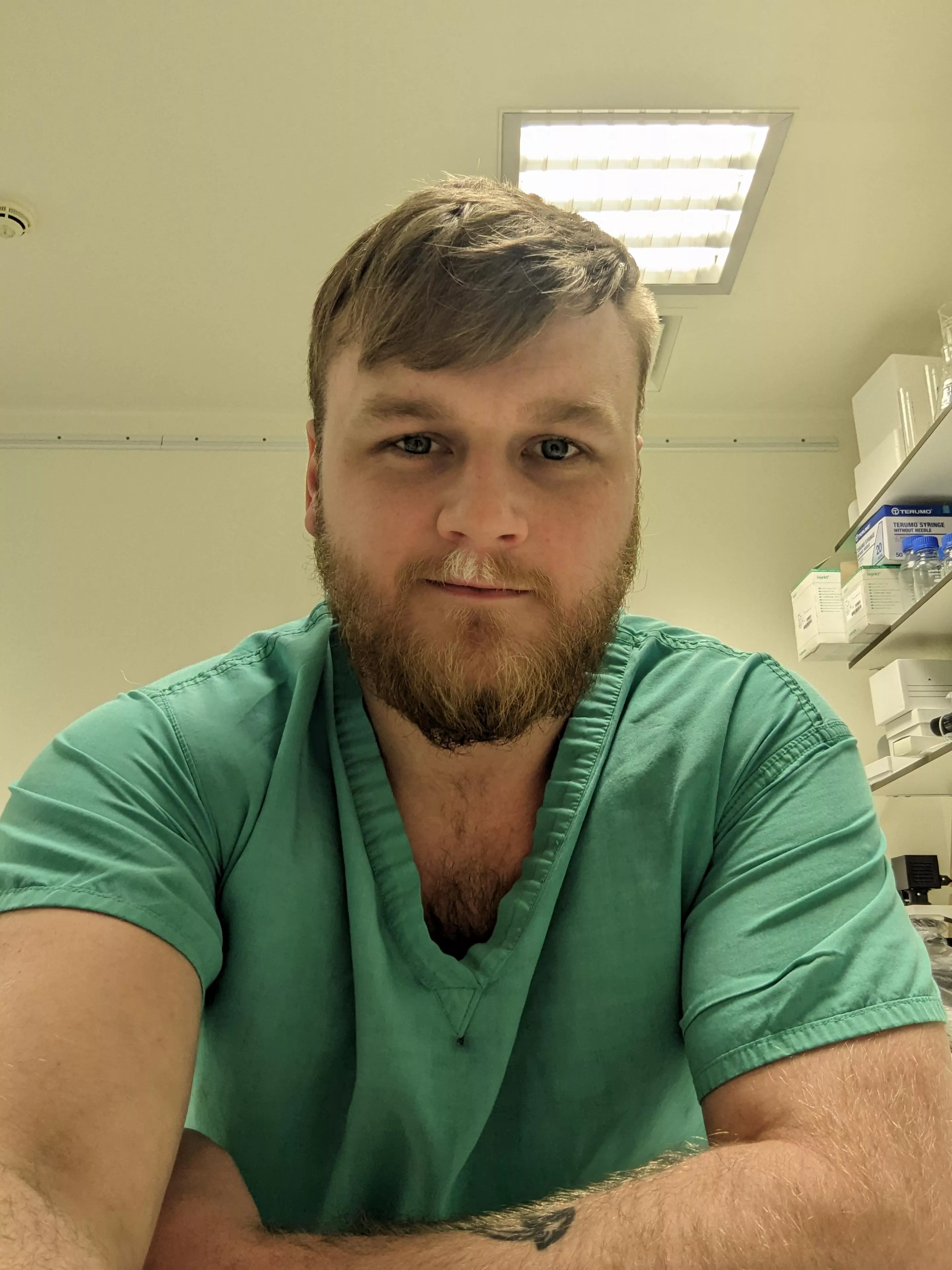 Looking to make more gay friends hit me up for a chat posted by gaybiologistni