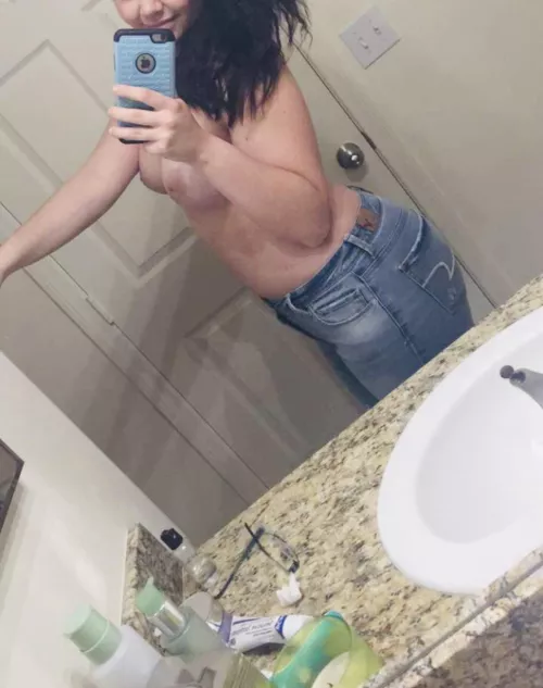 Love keeping my shirt off by beatitup88