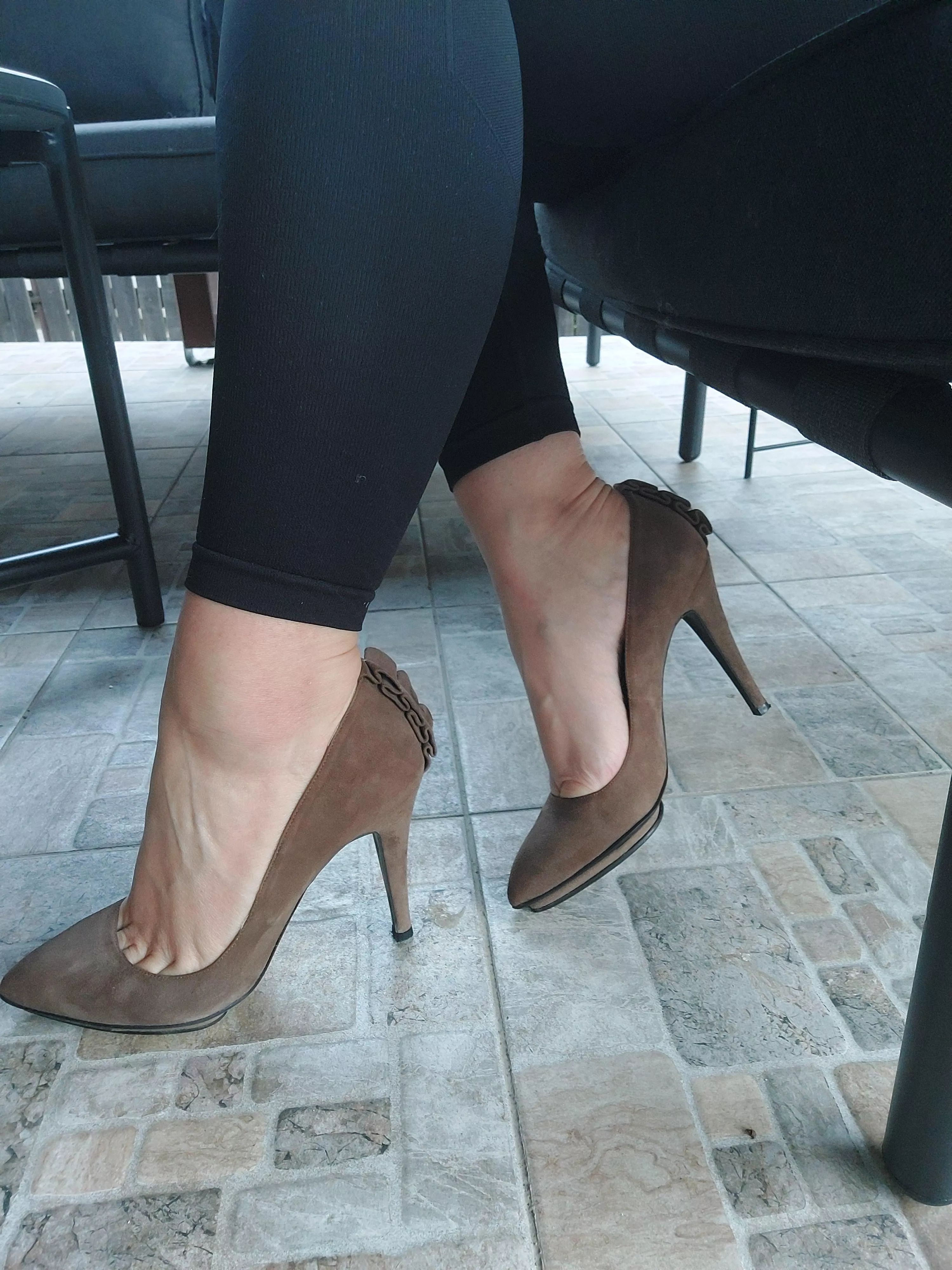 Love the colour 🖤 posted by QueenFeetJo