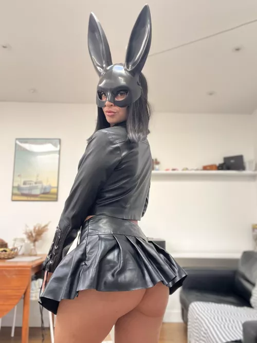 Need to let loose and have some fun? I'm ready and waiting for you. by goldengalaxypup