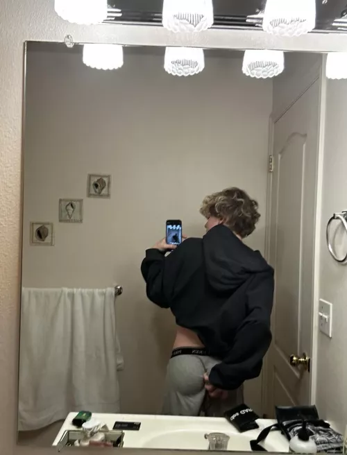 perfectly round no? by PlentyAd2810