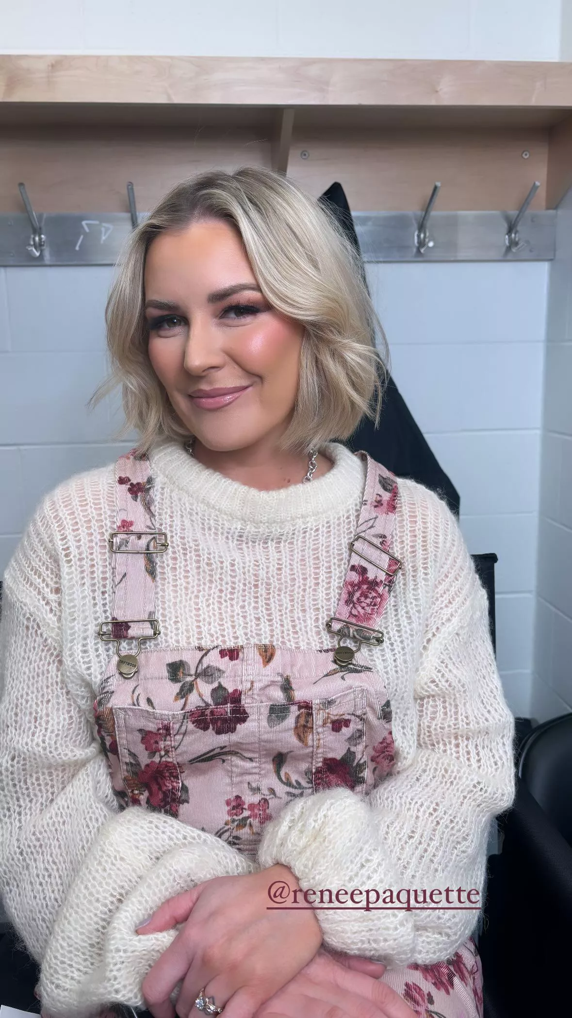 Renee Paquette posted by CuentaDeThrowaway6