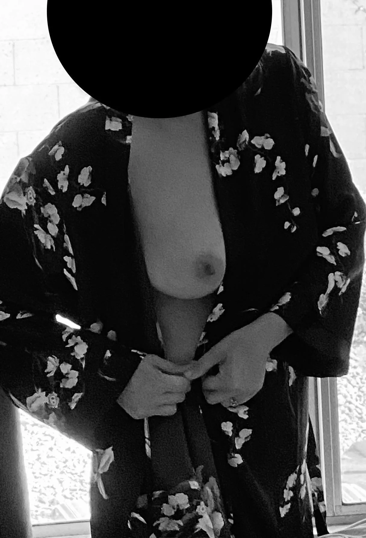 Robe couldn’t hold the wife’s tit back posted by turk3yjzz