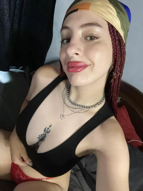 Should I show you something nice? Im a bit shy 😳 by marikanovo22