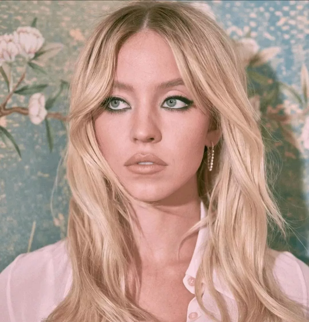 Sydney Sweeney posted by Ken789gh