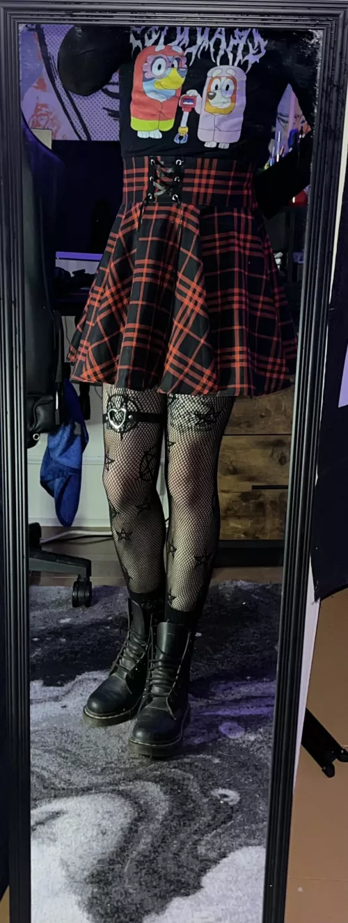 Typical helldiver  by Crispynipzy