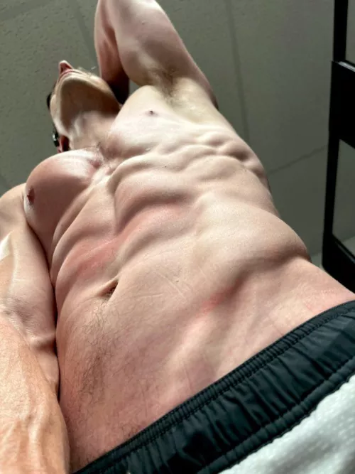 Whatcha doing down there? by Shred_and_Bread