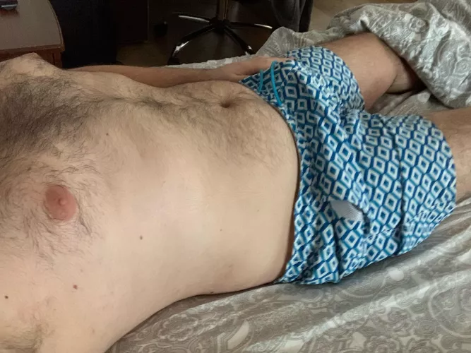 23 hairy and horny . Lfs to jerk and cum . Dm for snap . face ++ hairy ++++ beefy+ ++ by Sensitive_Tip_2153