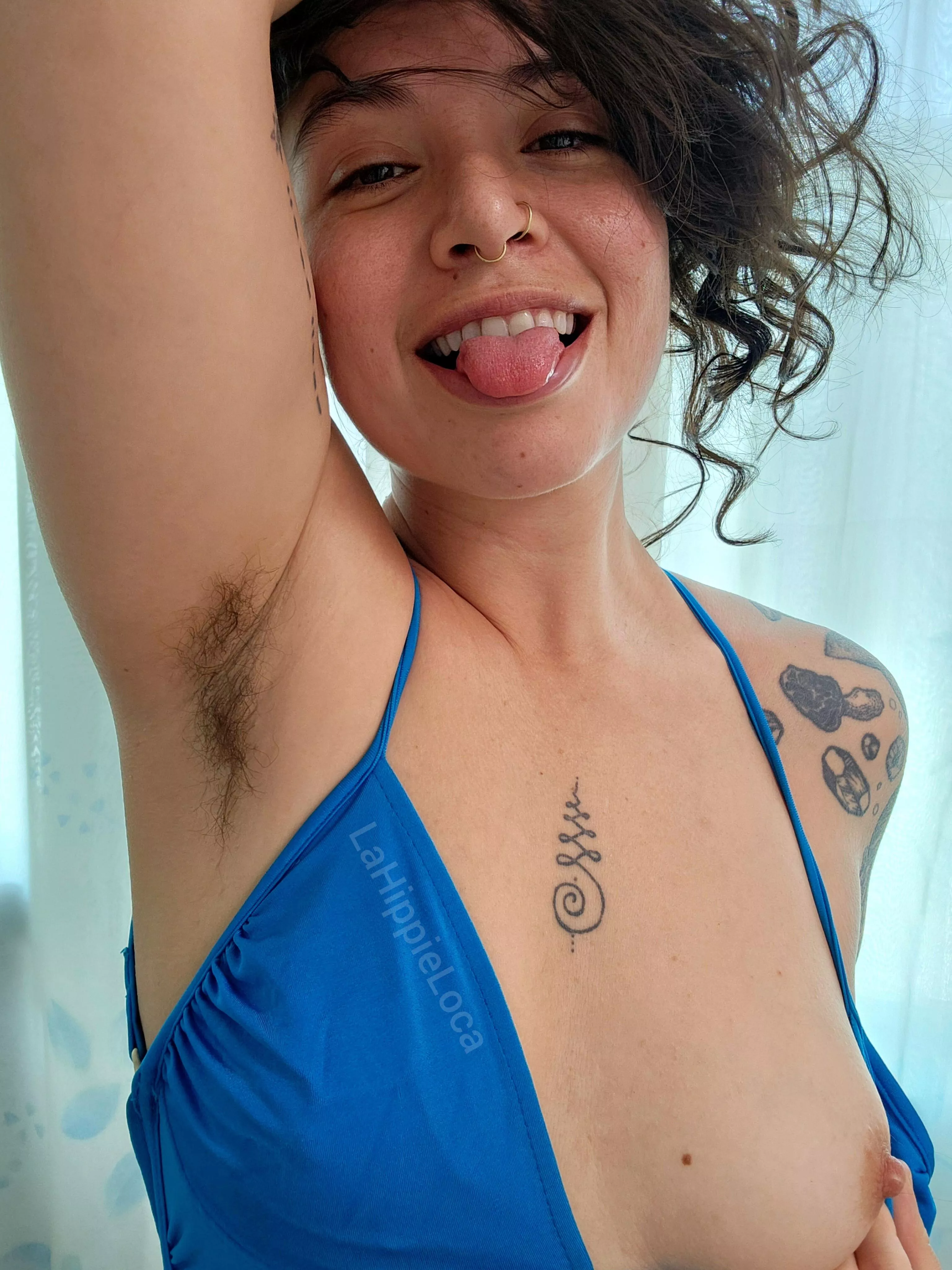 A nip for a lick posted by LaHippieLoca