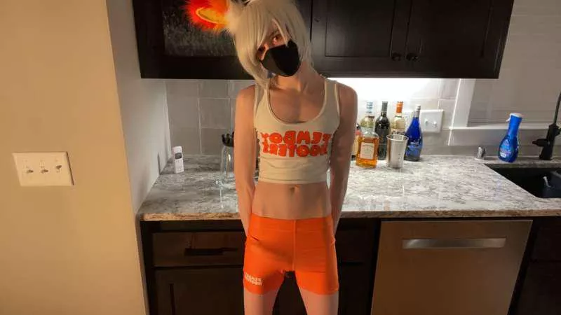 Bulge In The Kitchen  posted by LoserSpain