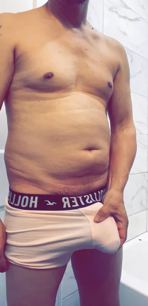 Dad Bod.. who’s making me take it off. DM ?  by Lovelylarry99