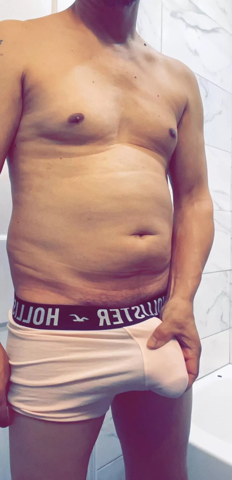 Dad Bod.. who’s making me take it off. DM ?  posted by Lovelylarry99
