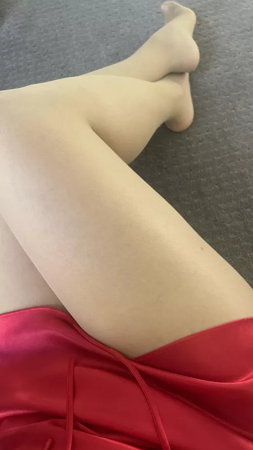 Do you like my nude pantyhose? by Lady_KittenBunny