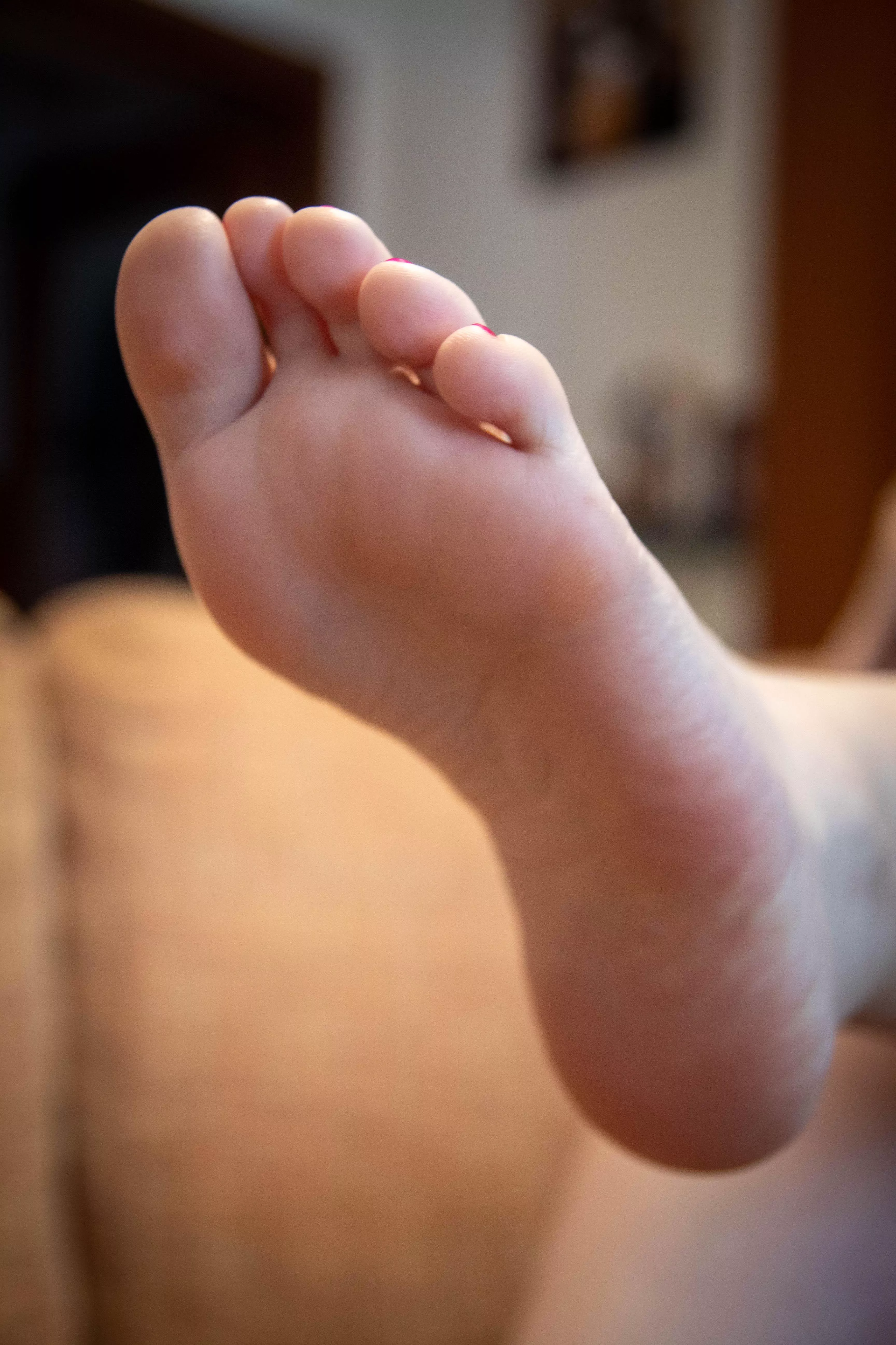 Do you like my perfect arch? ♥️ posted by ValkyrFeet